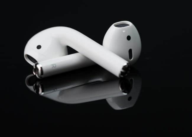 right airpod not working